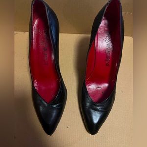 Saint Laurent pumps used